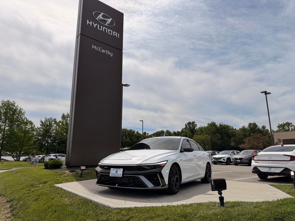 2026 Hyundai Elantra 1.6 N Line DCT's photo