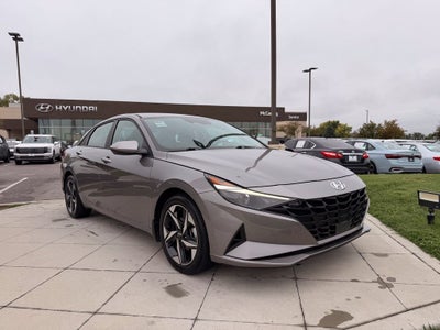 2023 Hyundai ELANTRA SEL