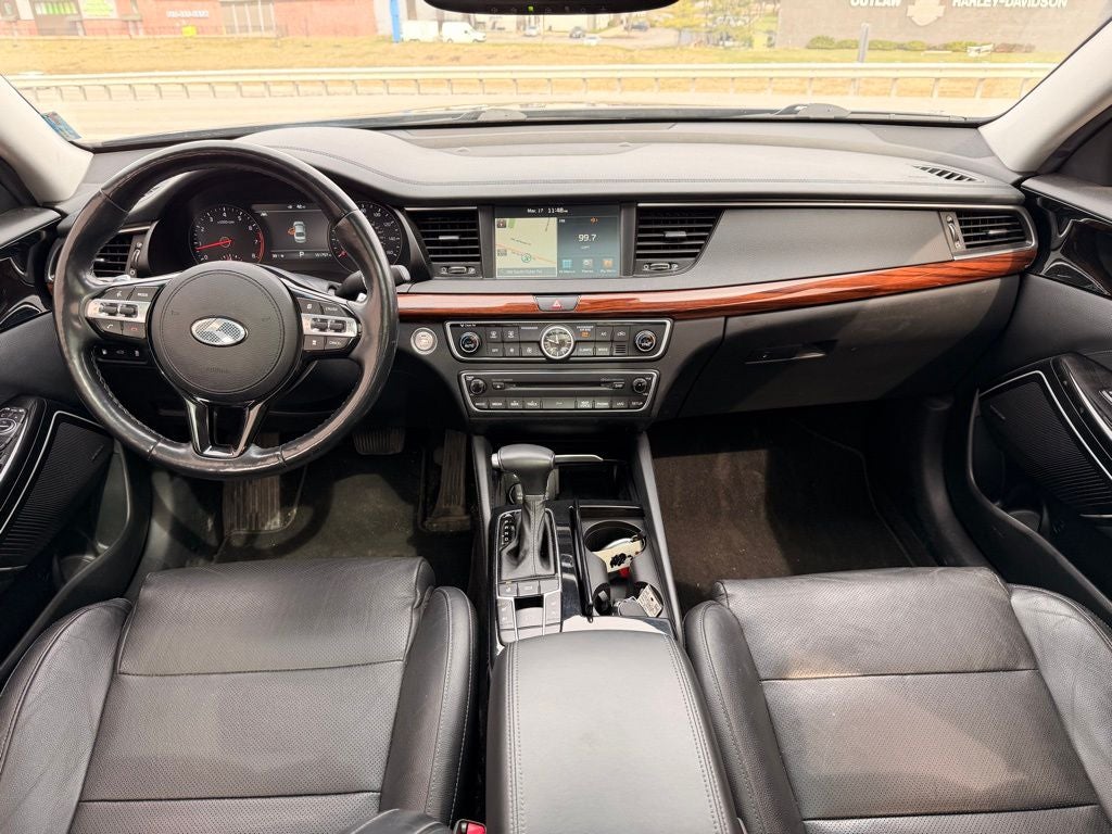2018 Kia Cadenza Technology