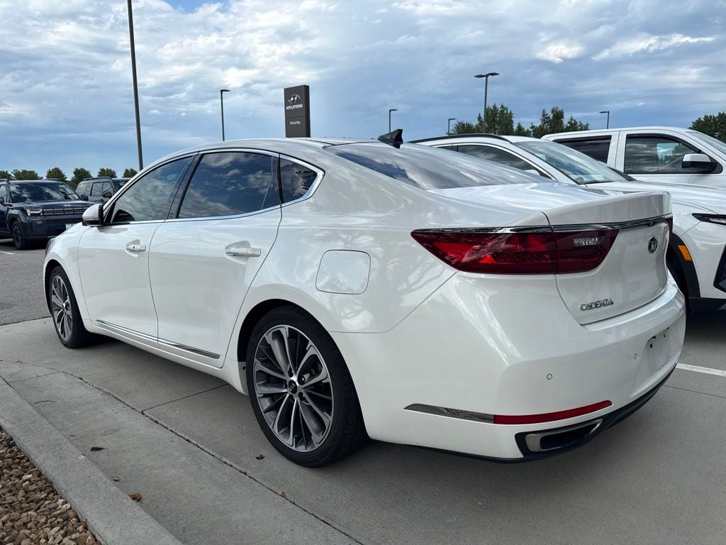2017 Kia Cadenza Technology