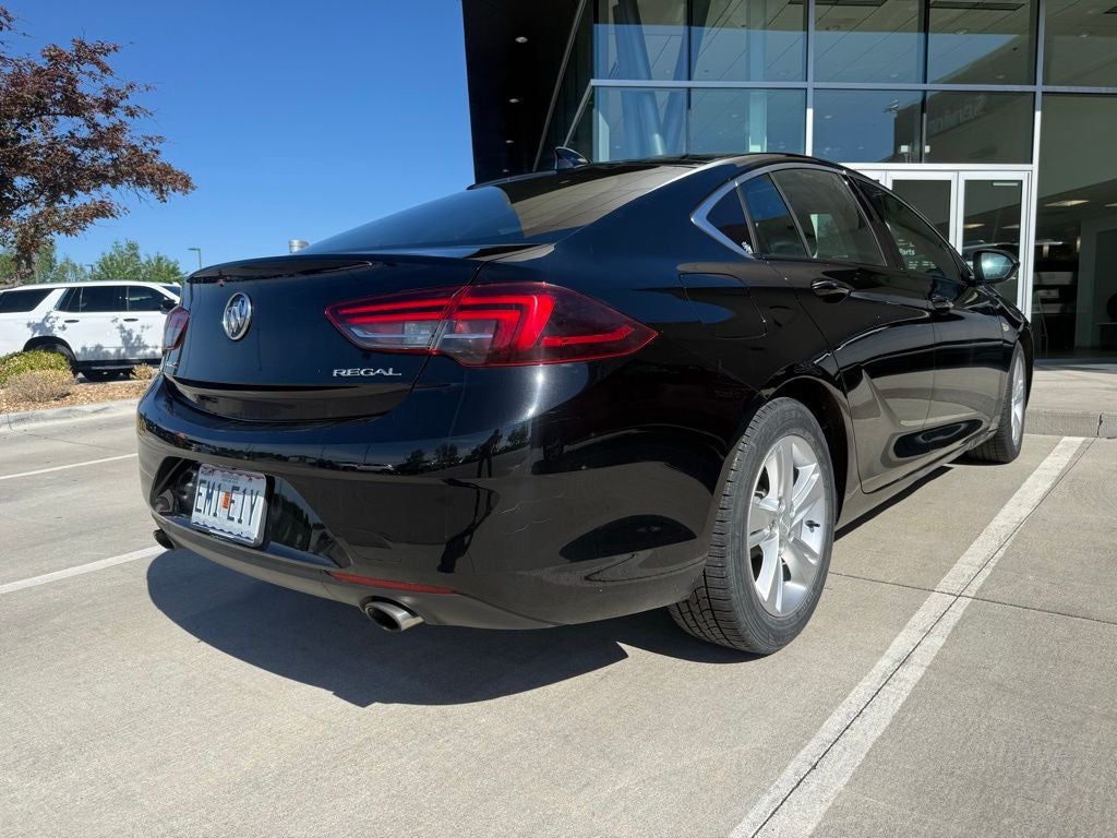 Used 2018 Buick Regal Sportback Preferred with VIN W04GL6SX9J1133753 for sale in Kansas City