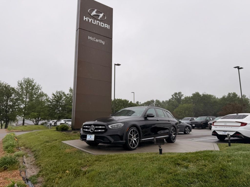2021 Mercedes-Benz E-Class E450 4MATIC All-Terrain's photo