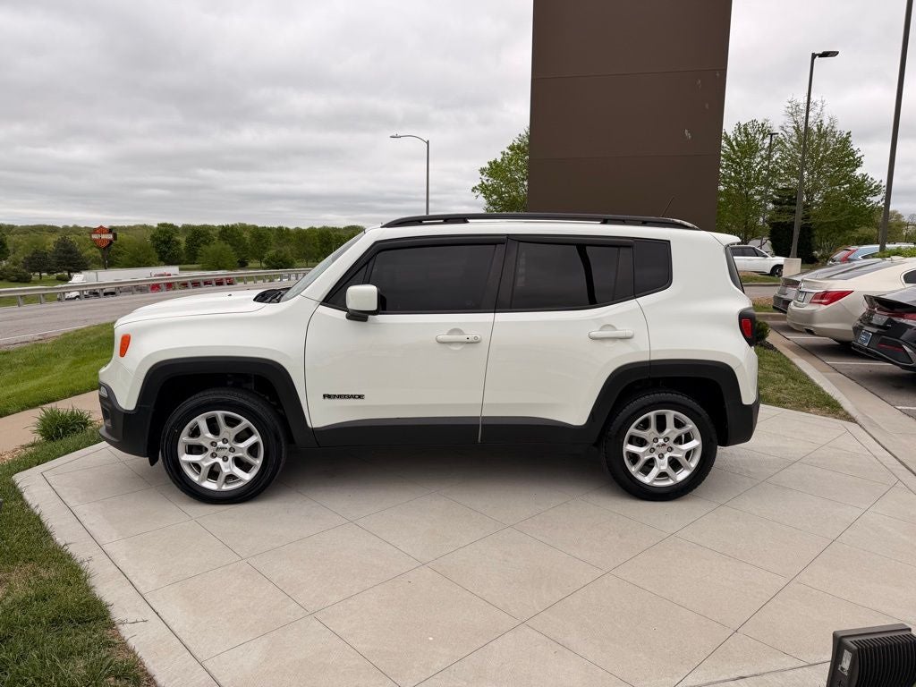 Used 2017 Jeep Renegade Latitude with VIN ZACCJBBB4HPG55062 for sale in Kansas City