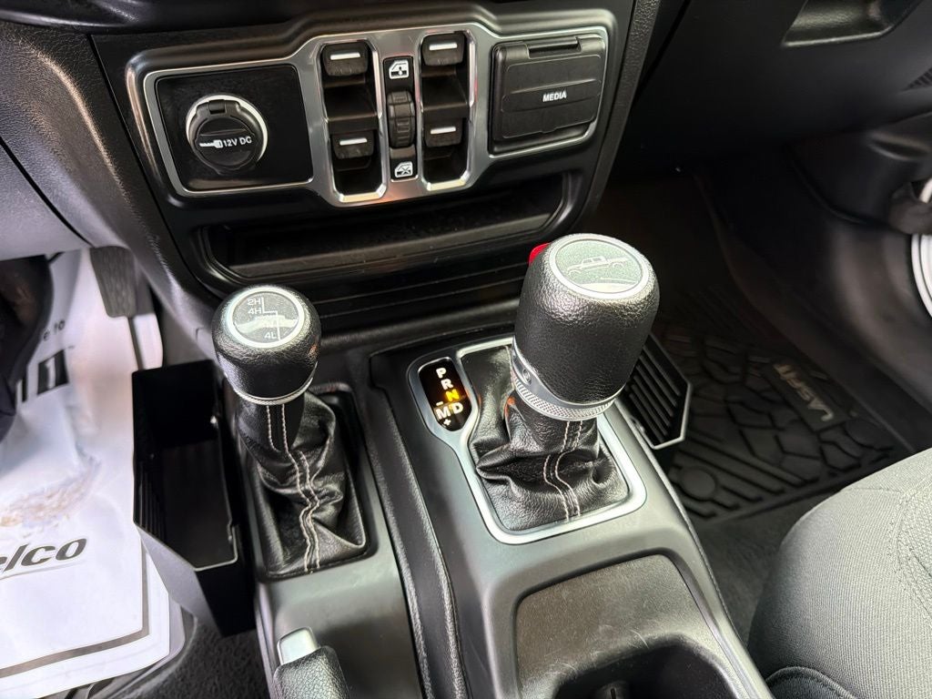 2023 Jeep Gladiator Overland