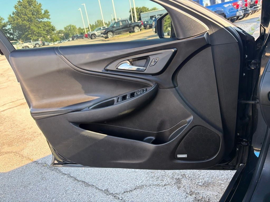 2017 Chevrolet Malibu LT 1LT
