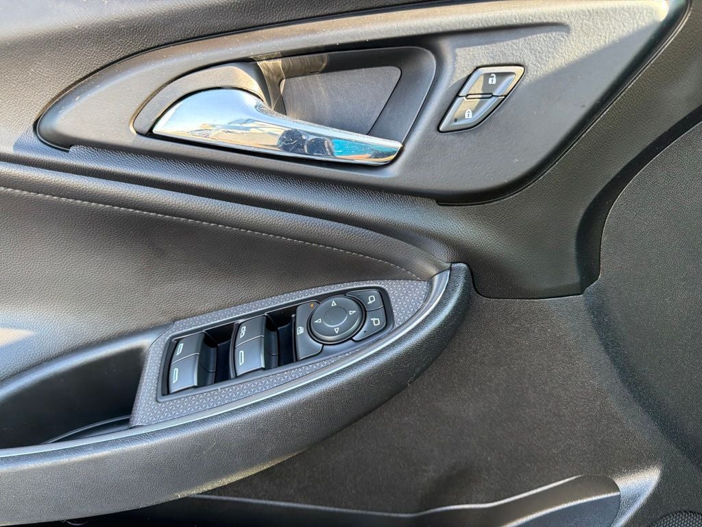 2017 Chevrolet Malibu LT 1LT