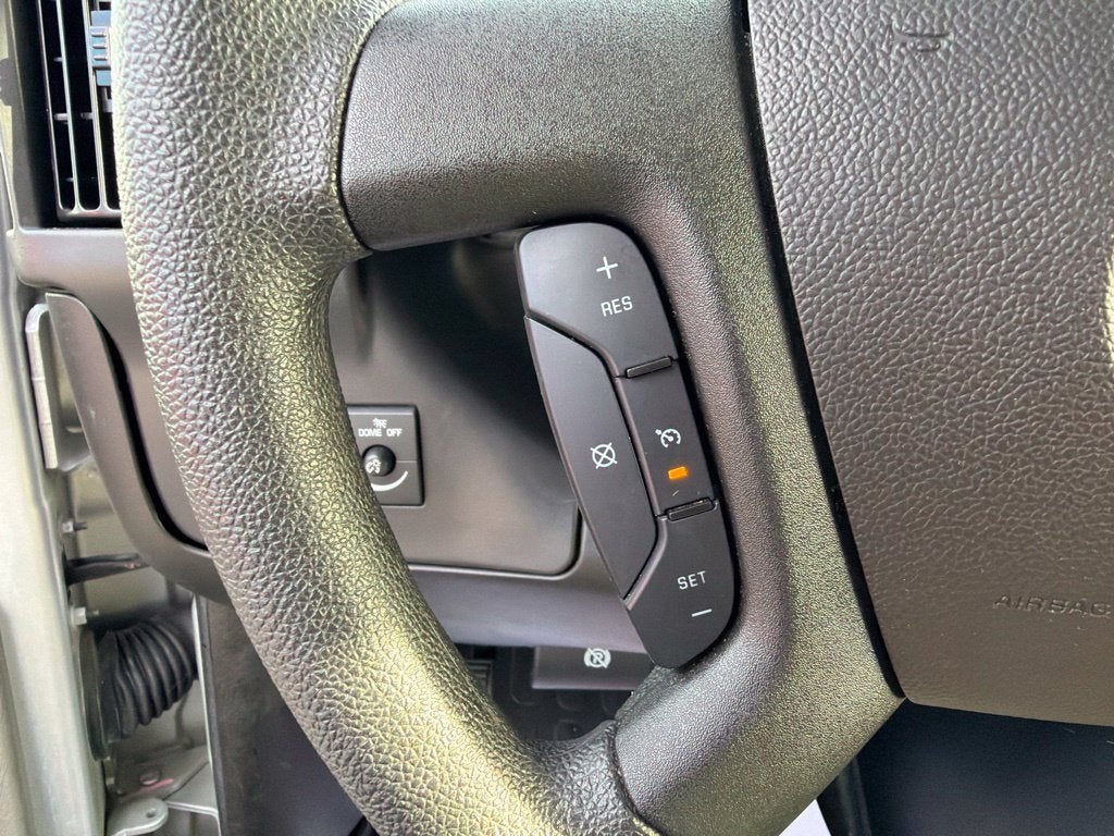 2025 Chevrolet Express 3500 LT Passenger