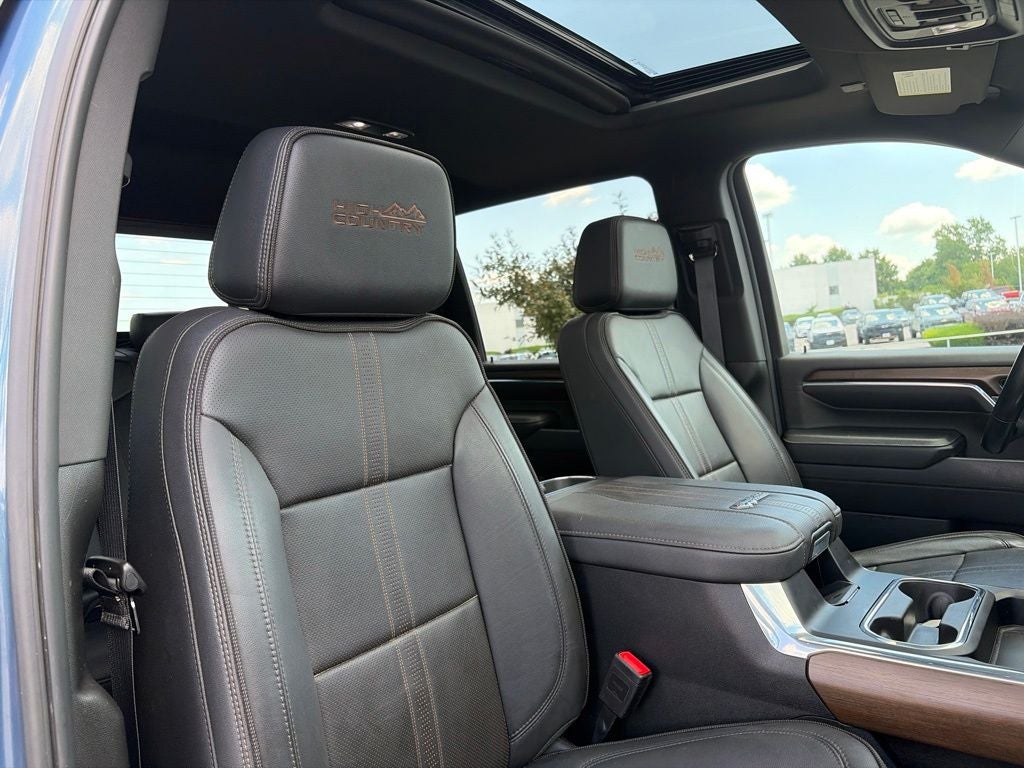 2024 Chevrolet Silverado 3500HD High Country DRW