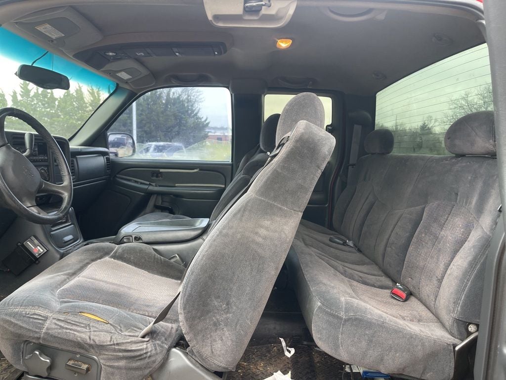 2000 Chevrolet Silverado 2500 LS