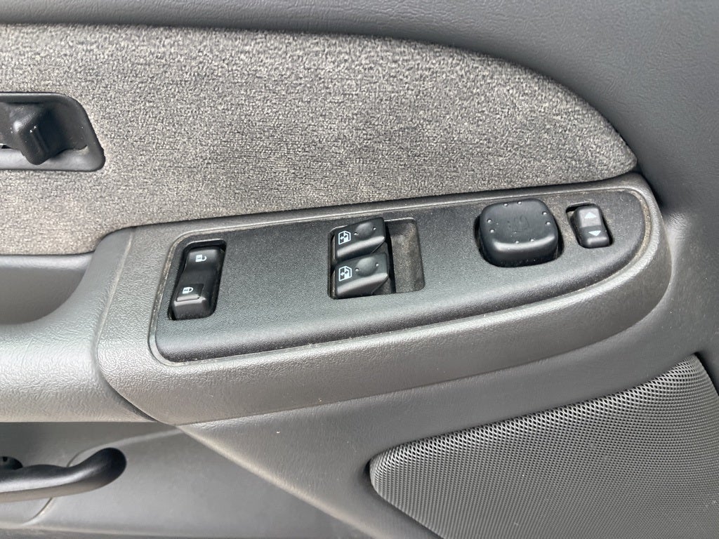 2003 Chevrolet Silverado 2500HD LS