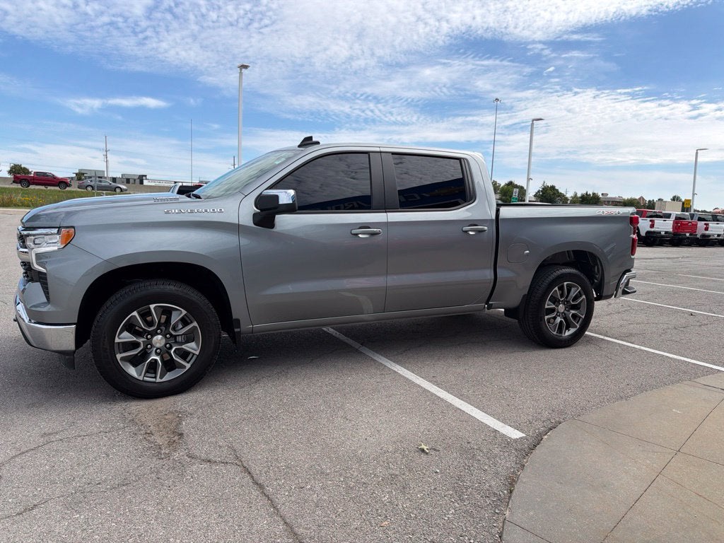 2025 Chevrolet Silverado 1500 LT