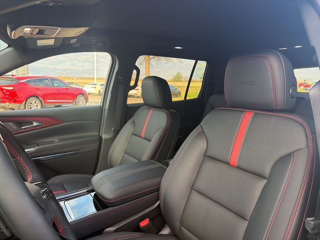 2025 Chevrolet Traverse RS