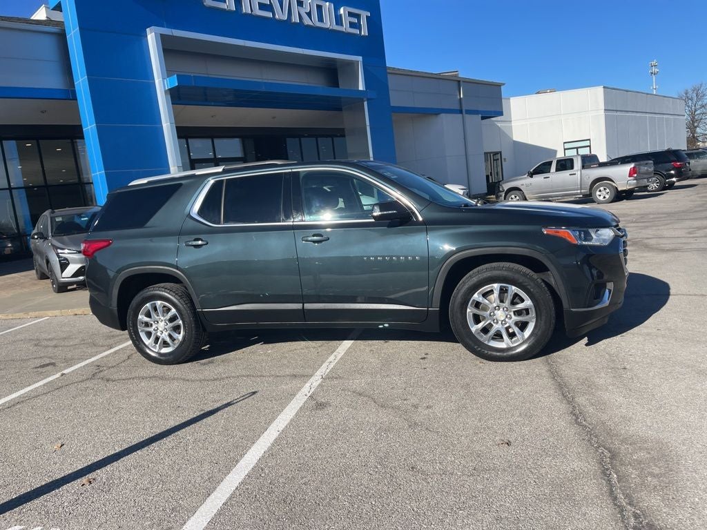 2018 Chevrolet Traverse LT Cloth w/1LT