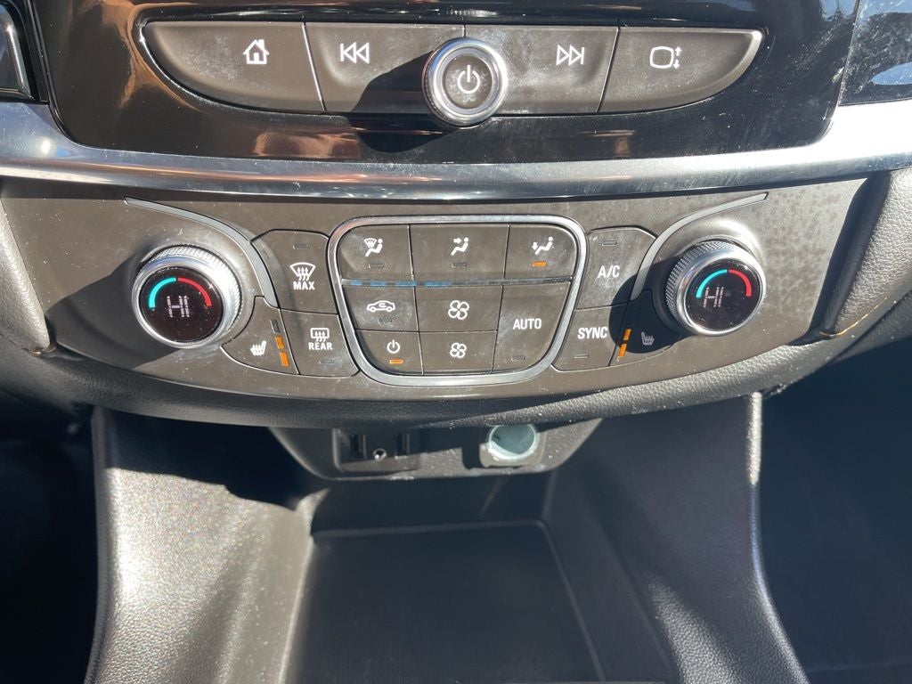 2018 Chevrolet Traverse LT Cloth w/1LT