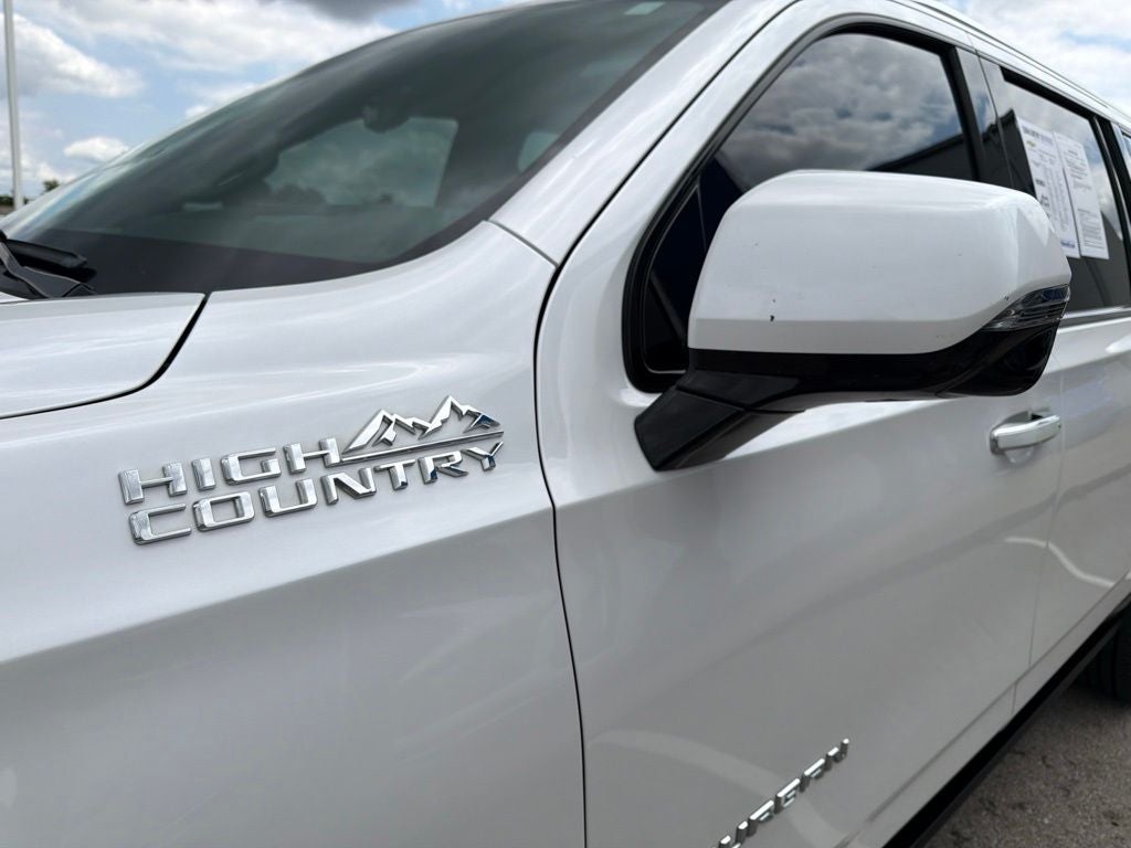 2023 Chevrolet Suburban High Country