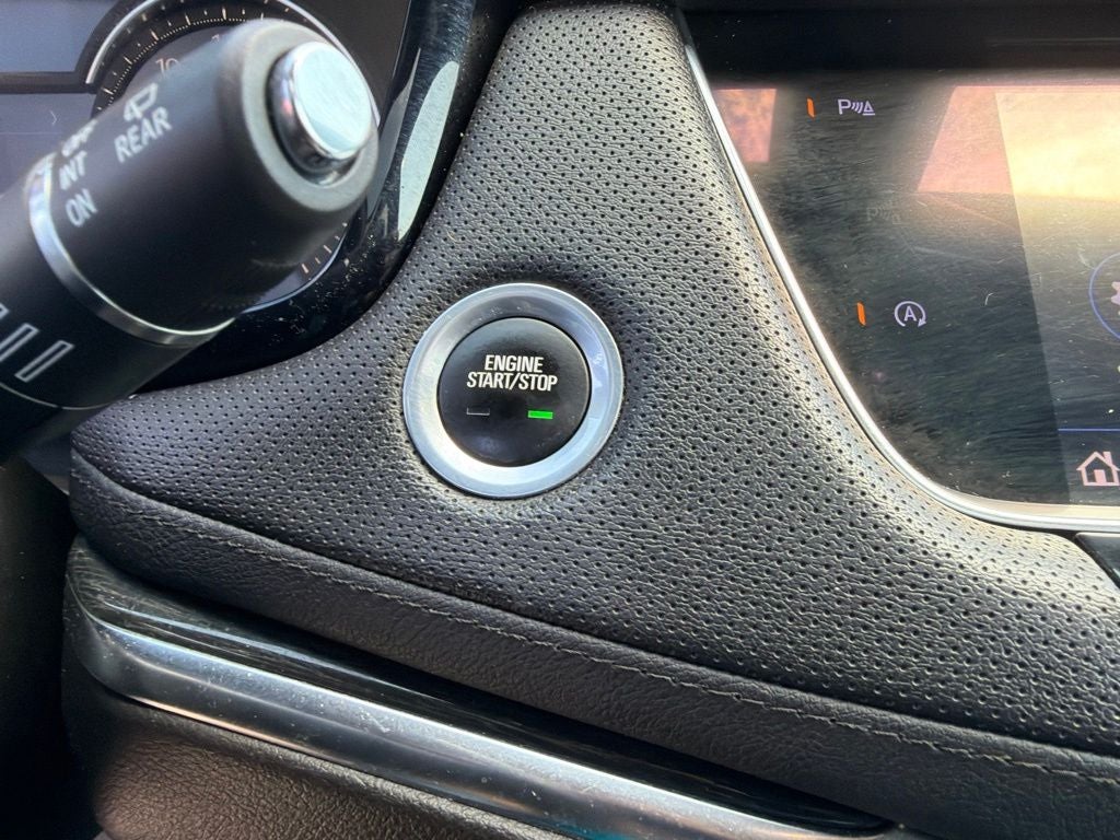 2020 Cadillac XT5 Premium Luxury