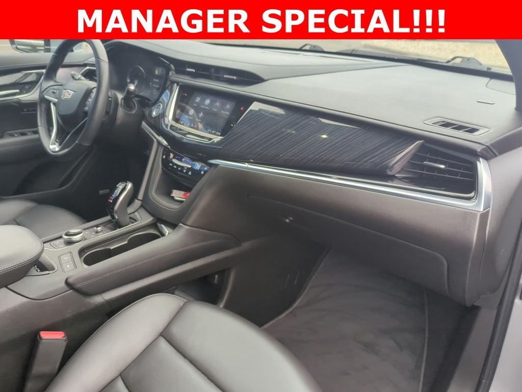 2025 Cadillac XT6 Premium Luxury