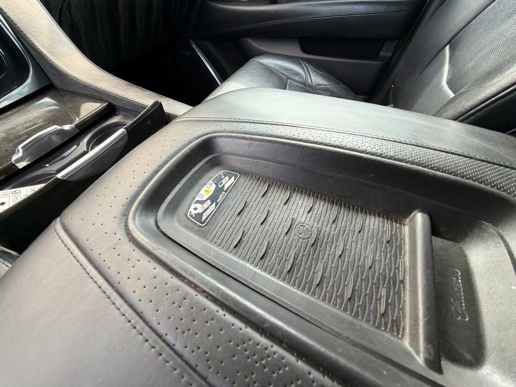 2016 Cadillac Escalade Platinum Edition