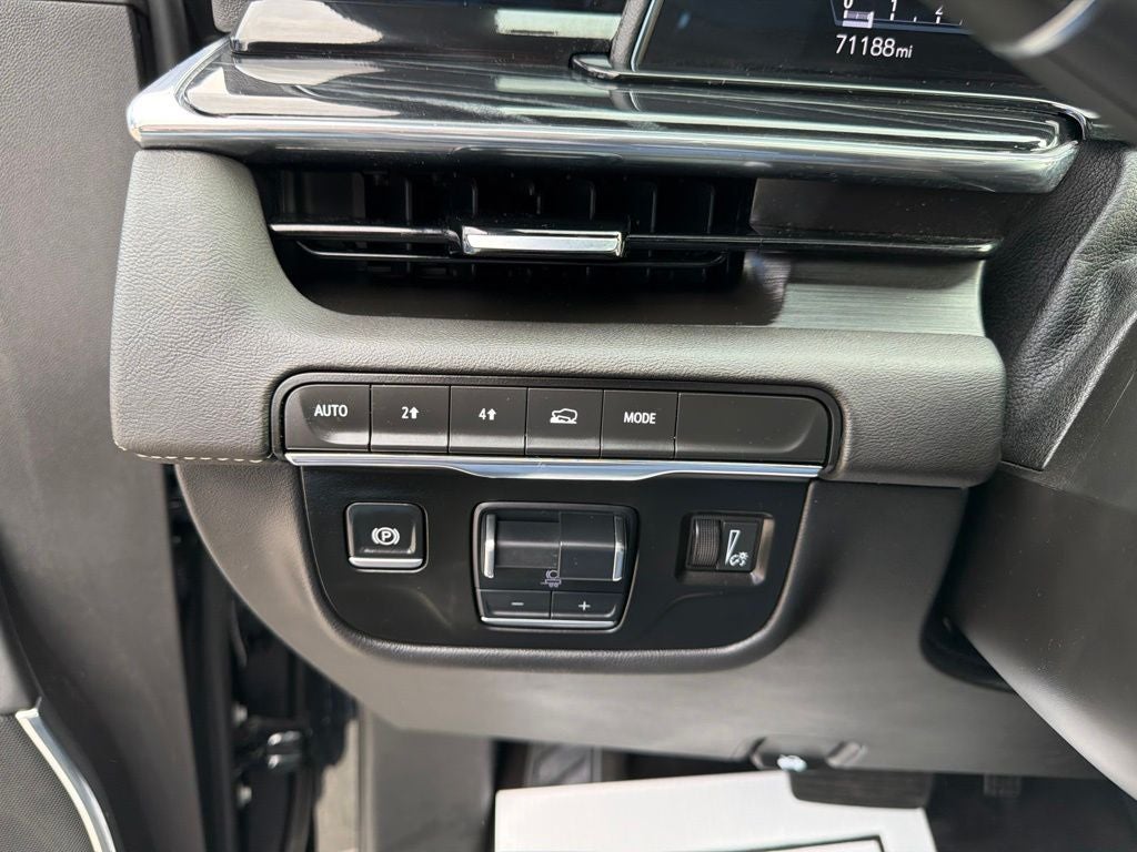 2024 Cadillac Escalade Sport