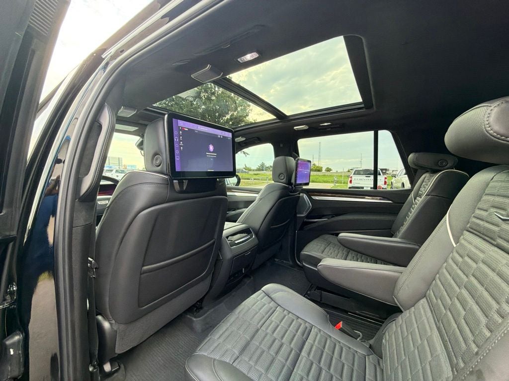 2025 Cadillac Escalade Sport Platinum ONYX PACKAGE