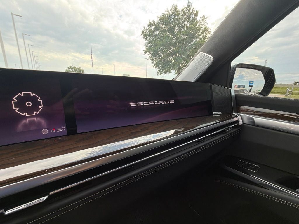 2025 Cadillac Escalade Sport Platinum ONYX PACKAGE