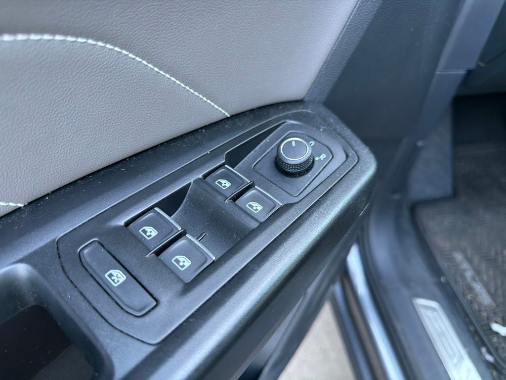 2021 Volkswagen Atlas 3.6L V6 SE w/Technology R-Line