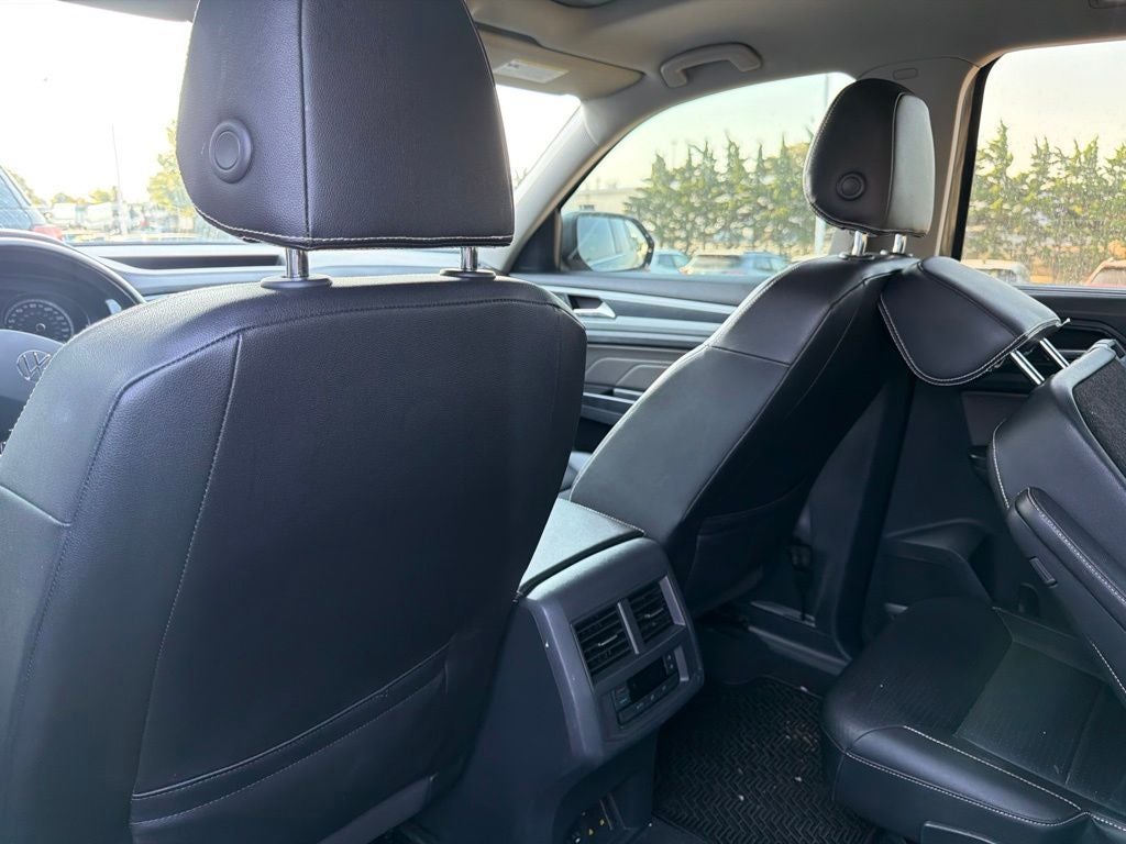 2021 Volkswagen Atlas 3.6L V6 SE w/Technology R-Line