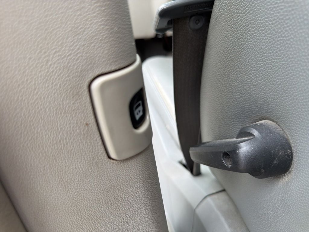 2010 Chrysler Town & Country Touring