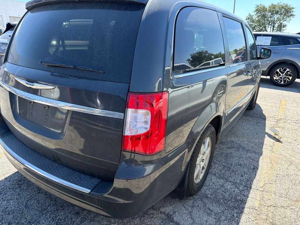 2011 Chrysler Town & Country Touring