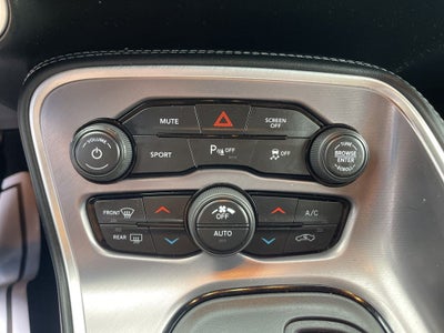 2022 Dodge Challenger SXT