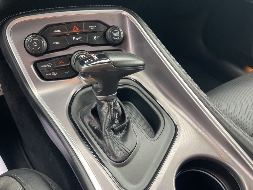 2022 Dodge Challenger SXT