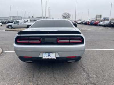 2022 Dodge Challenger SXT