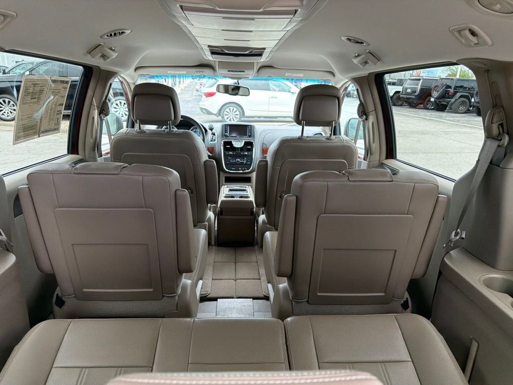 2014 Chrysler Town & Country Touring