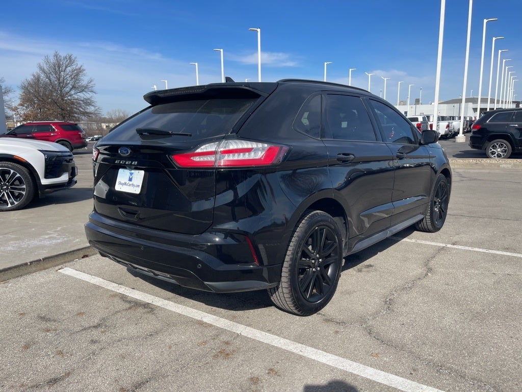 2022 Ford Edge ST Line