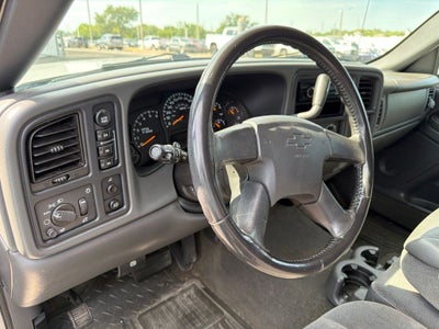 2005 Chevrolet Silverado 1500 LS