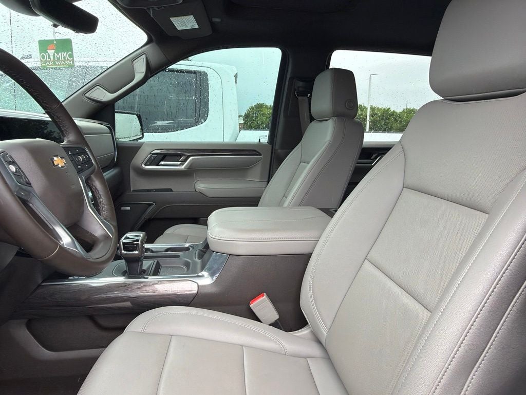 2025 Chevrolet Silverado 1500 LTZ