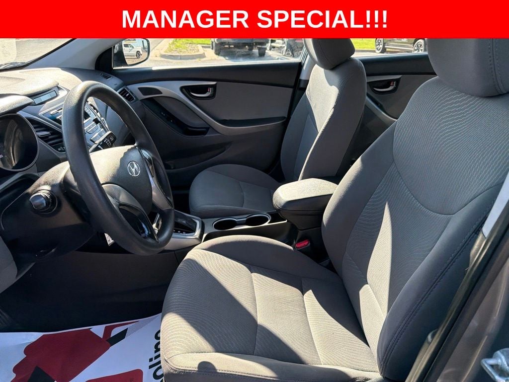 2014 Hyundai ELANTRA SE