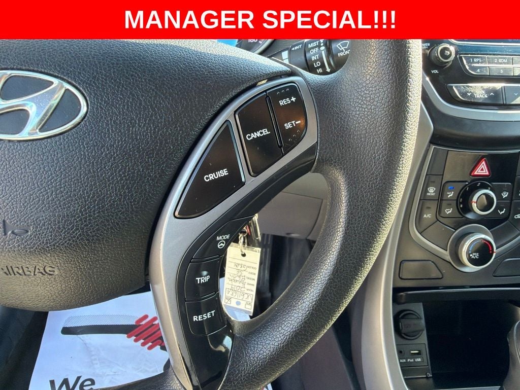2014 Hyundai ELANTRA SE