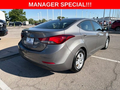 2014 Hyundai ELANTRA SE