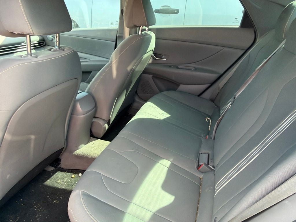 2022 Hyundai ELANTRA SEL