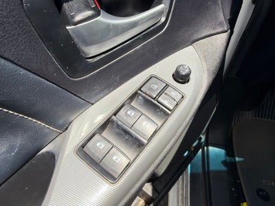 2017 Toyota Sienna SE Premium 8 Passenger