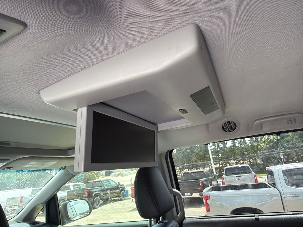 2017 Toyota Sienna SE Premium 8 Passenger