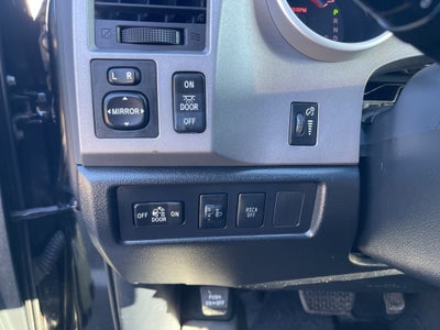 2012 Toyota Tundra Grade CrewMax