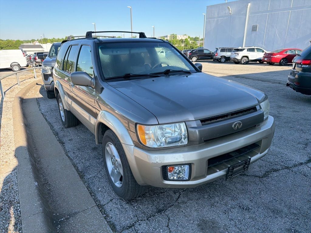 2001 INFINITI QX4 Luxury