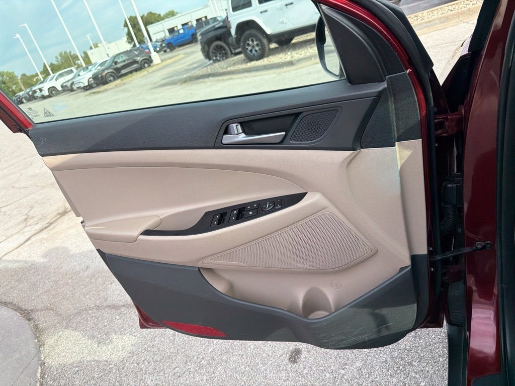 2017 Hyundai TUCSON SE