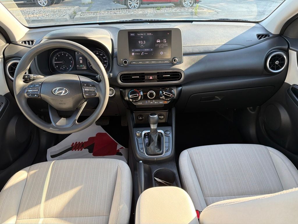 2022 Hyundai KONA SEL