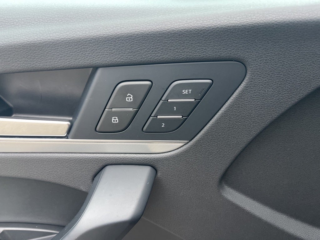 2025 Audi Q5 45 S line Premium quattro