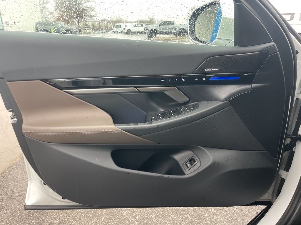 2025 BMW 5 Series 530i xDrive