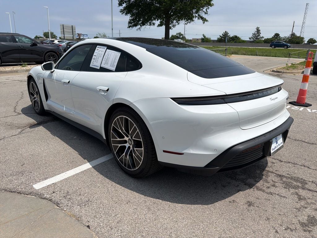 2022 Porsche Taycan Base