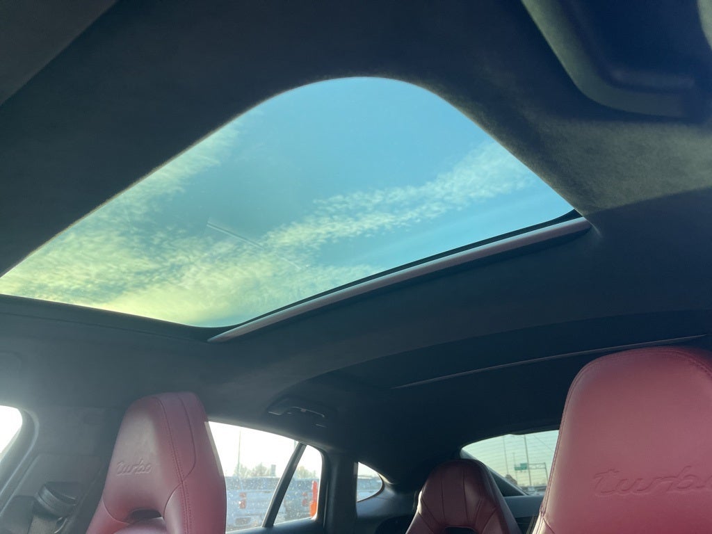 2018 Porsche Panamera Turbo